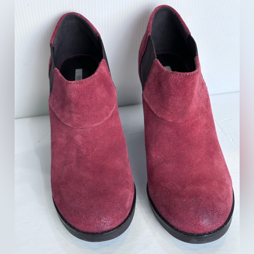 Ladies Geox Respire Brick Glimmer Pumps 38.5 / 8 Red Distressed Leather Heel